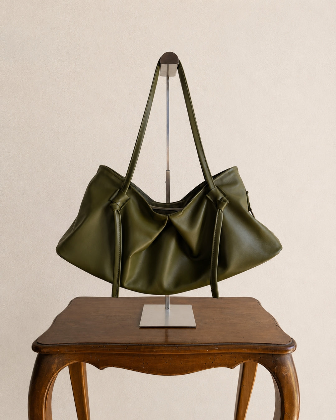 DUMPLING BAG IN OLIVE