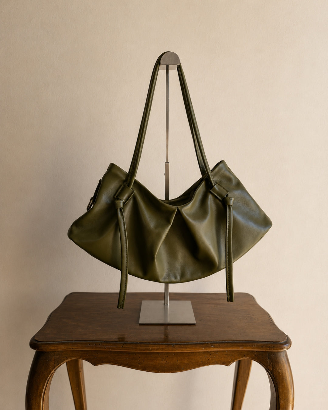 DUMPLING BAG IN OLIVE