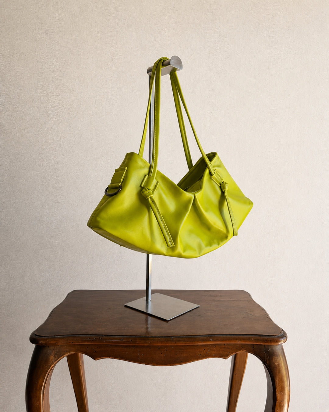 DUMPLING BAG IN APPLE GREEN
