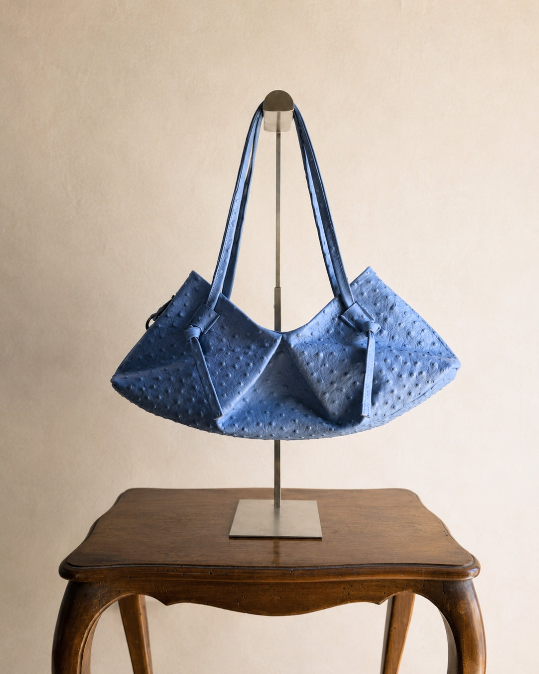 DUMPLING BAG IN INDIGO