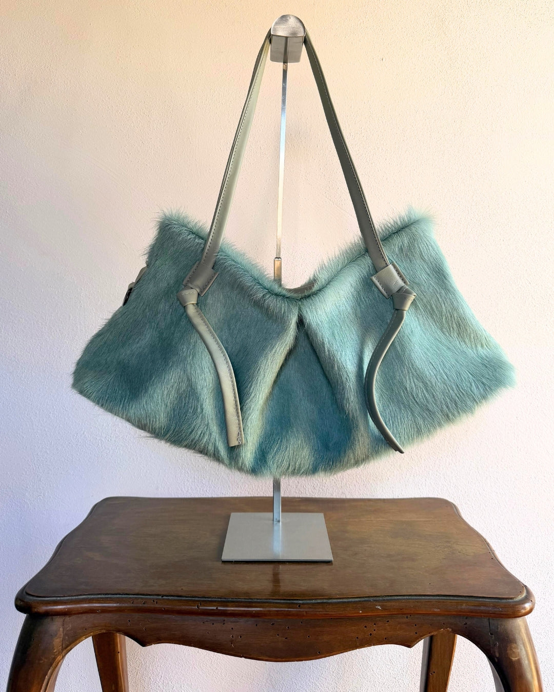 DUMPLING BAG IN LAGOON