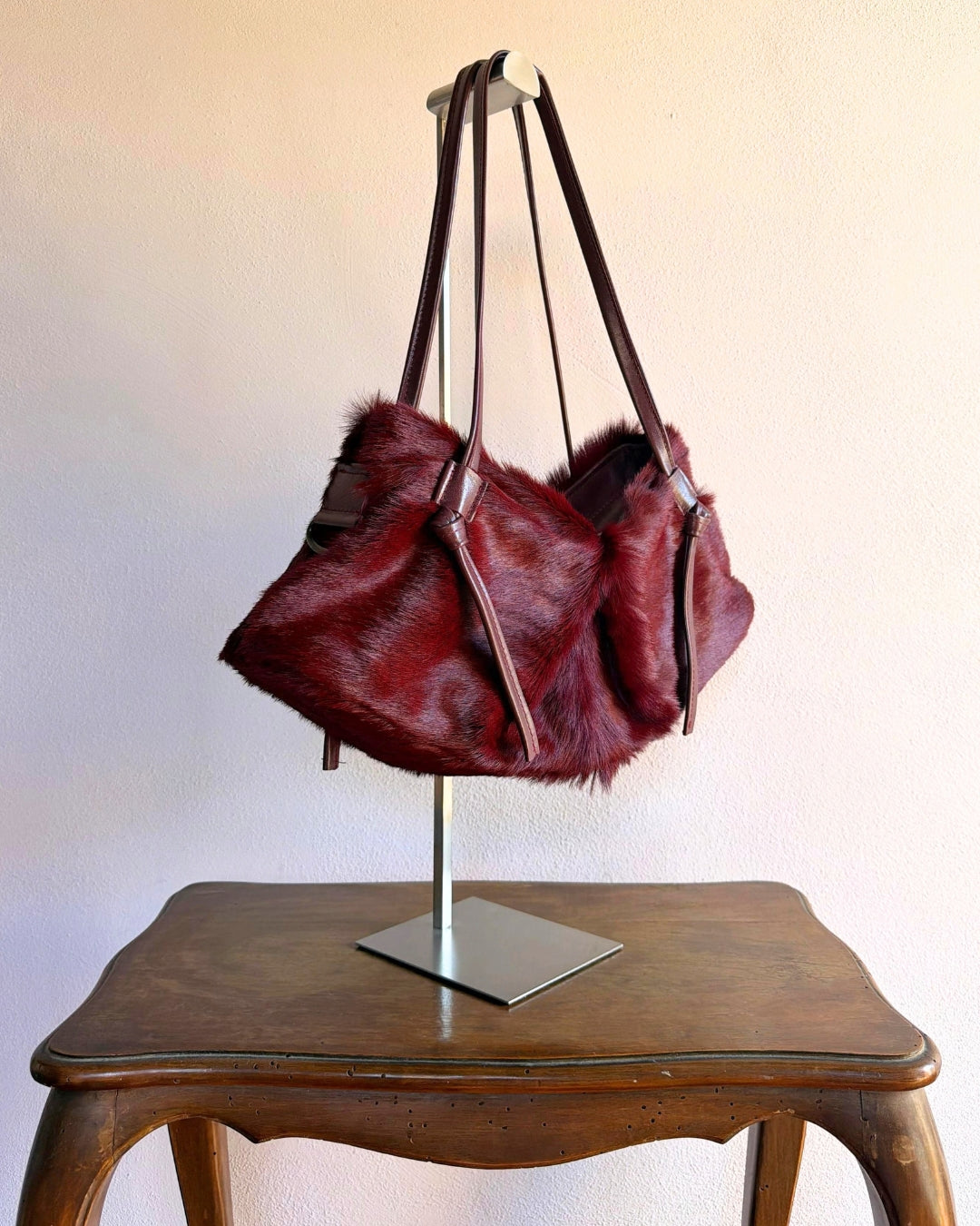 DUMPLING BAG IN BURGUNDY