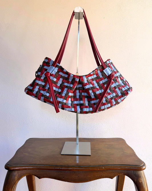 WOVEN DUMPLING BAG IN WINTER
